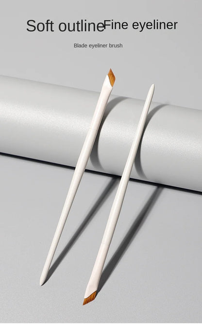 Ultra-Thin Eyeliner Brush