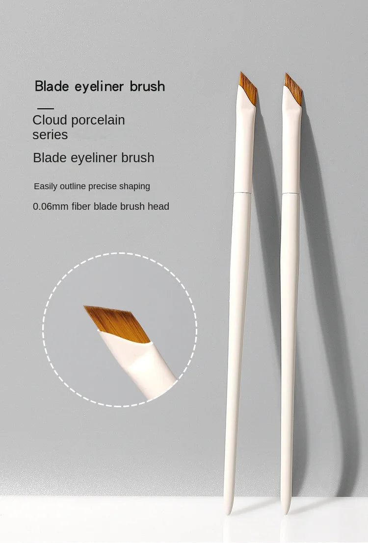 Ultra-Thin Eyeliner Brush